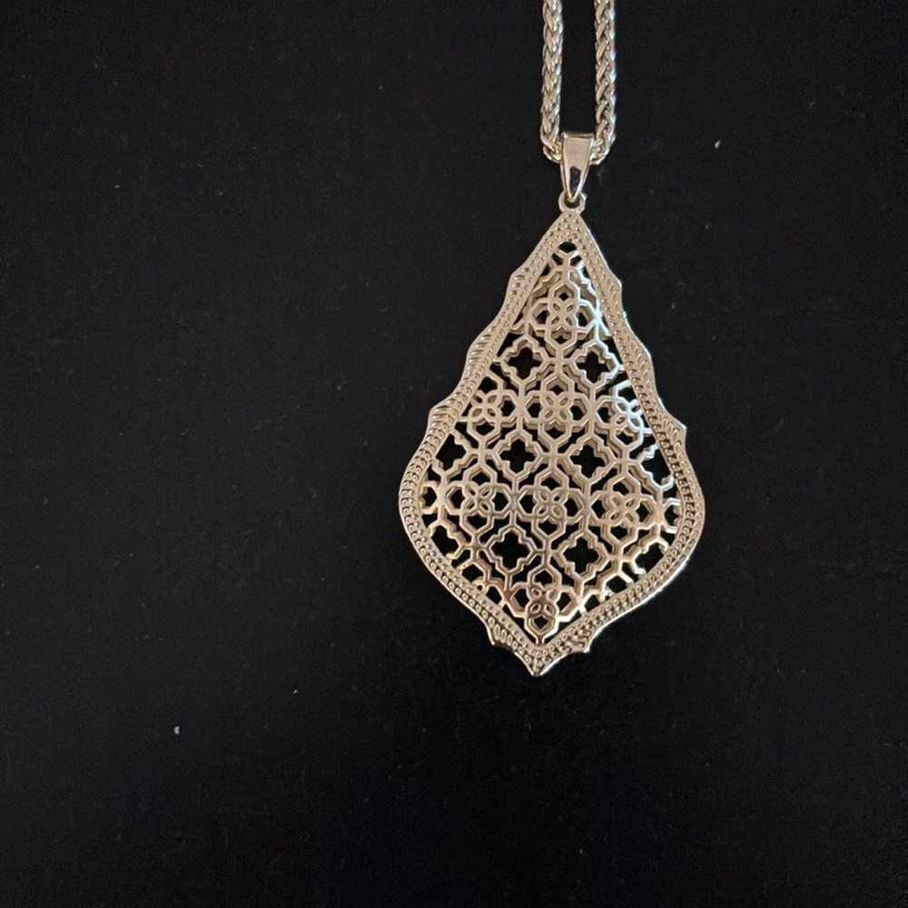 Kendra Scott Aiden Necklace Gold Filigree